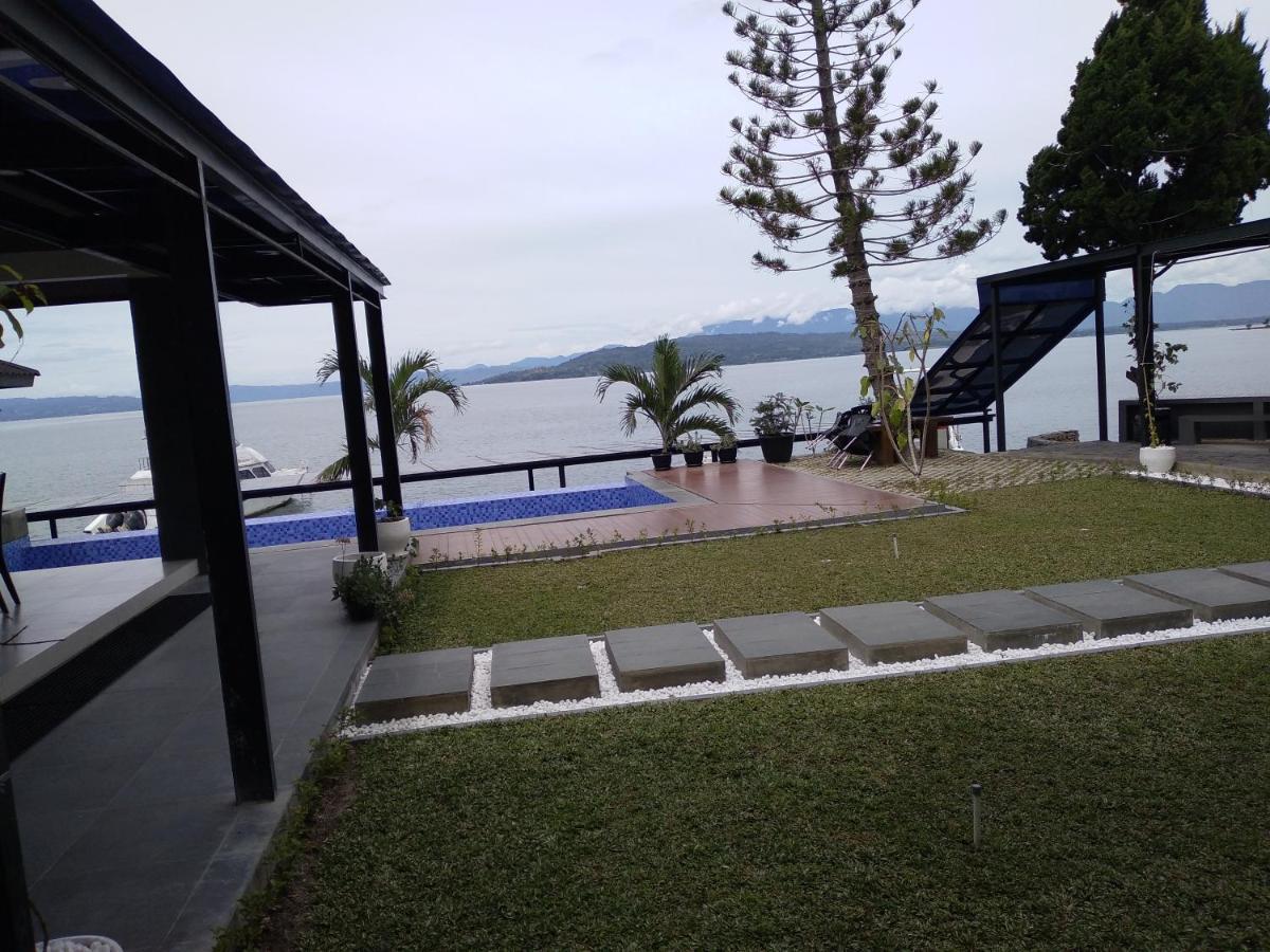 Purnama Balige Hotel Exterior photo