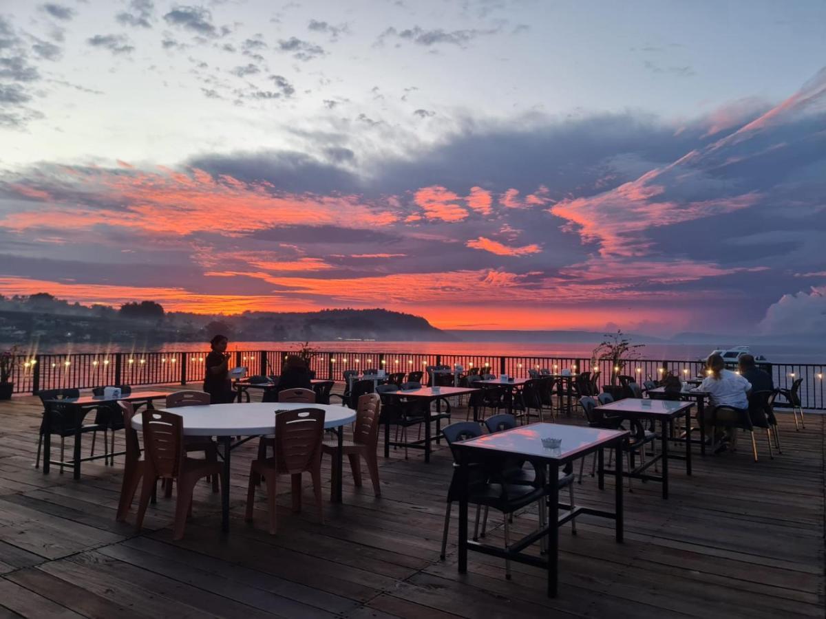 Purnama Balige Hotel Exterior photo
